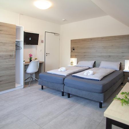 Mk Hostel Oyten - Free Wifi & Parking - 24H Check-In 외부 사진