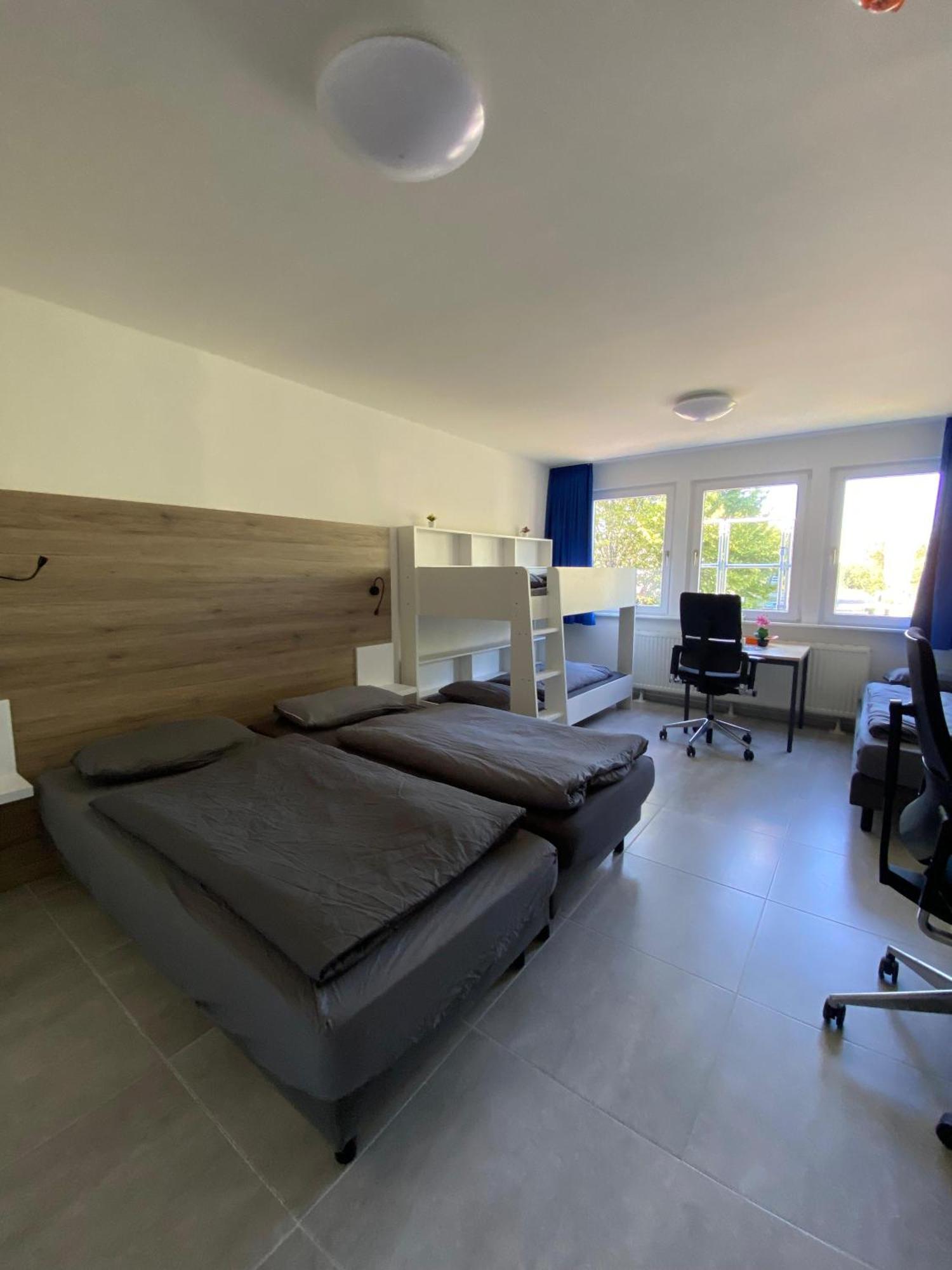 Mk Hostel Oyten - Free Wifi & Parking - 24H Check-In 외부 사진