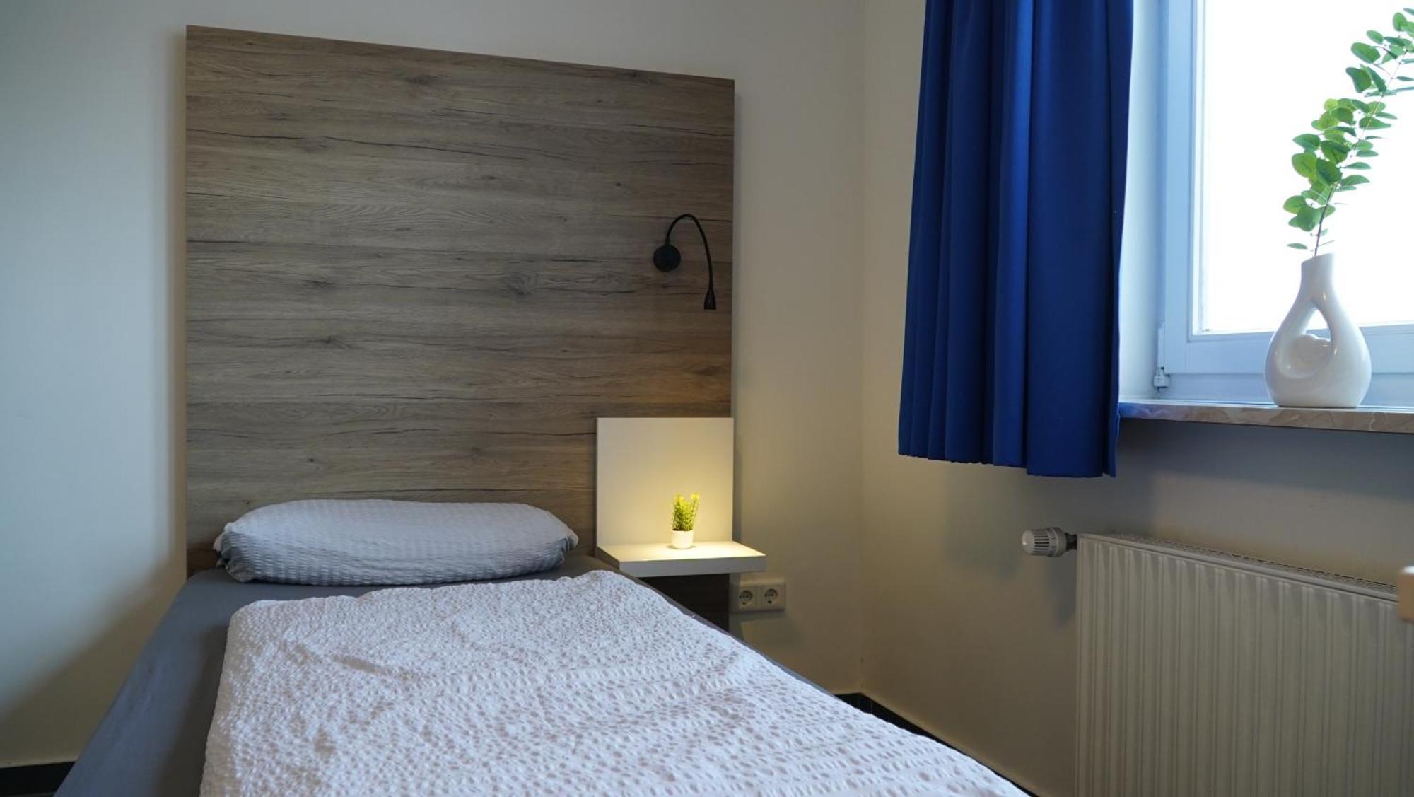 Mk Hostel Oyten - Free Wifi & Parking - 24H Check-In 외부 사진