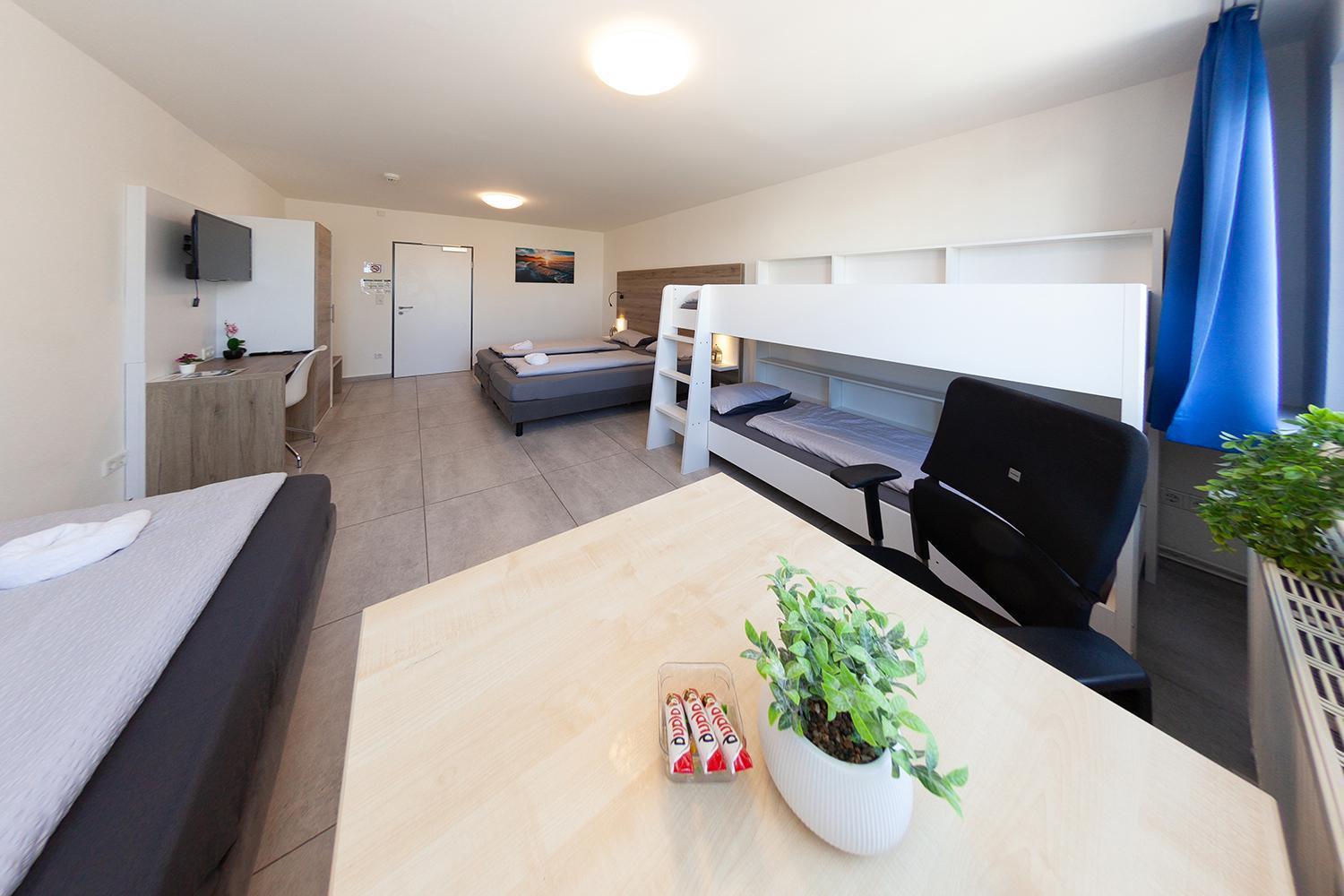 Mk Hostel Oyten - Free Wifi & Parking - 24H Check-In 외부 사진